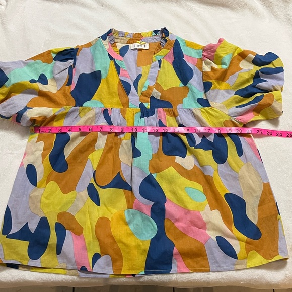 THML Multicolor Abstract Women's Blouse - Picture 6 of 11